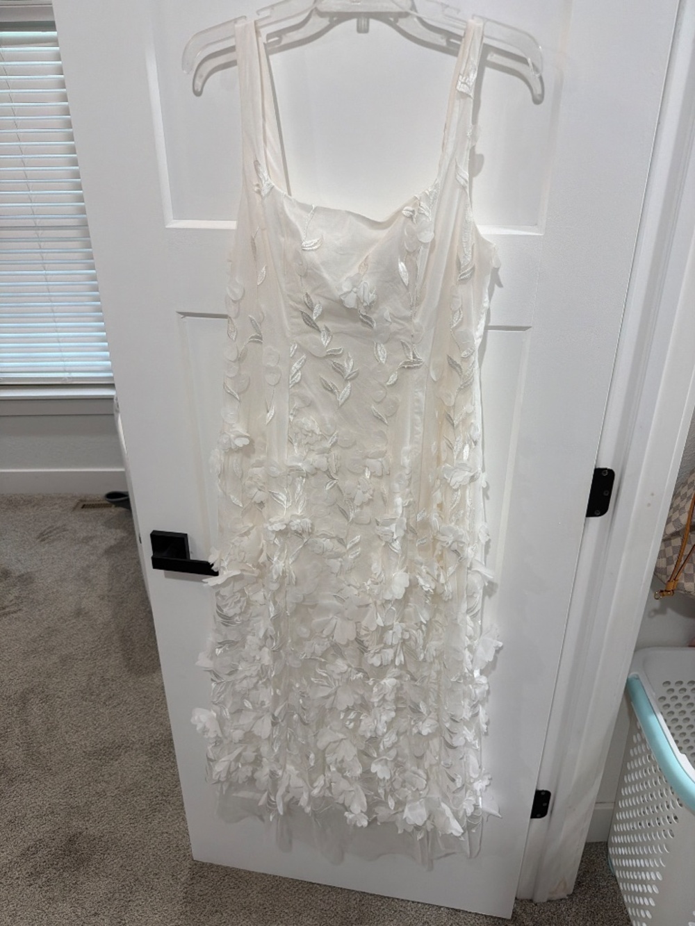 Show Me Your Mumu Stephanie Dress 3D Floral Embroidery ! - Picture 2 of 4
